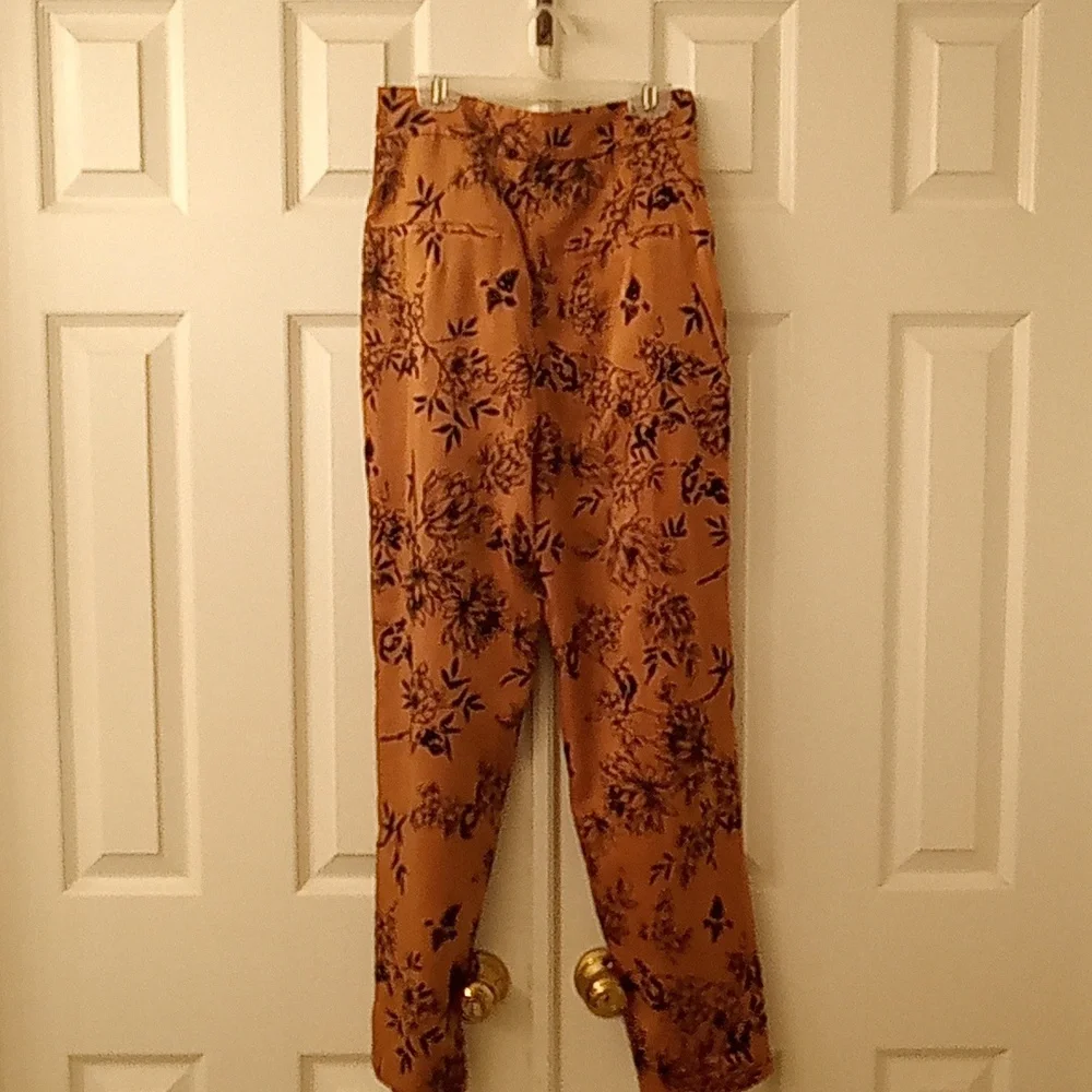 House of Harlow 1960 Floral Trousers in Mustard and Navy - Picture 4 of 5